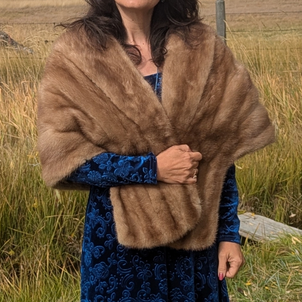 Lloyd's Denver Vintage fur wrap stole capelet Oleg Cassini costume Movie Prop - Picture 12 of 13